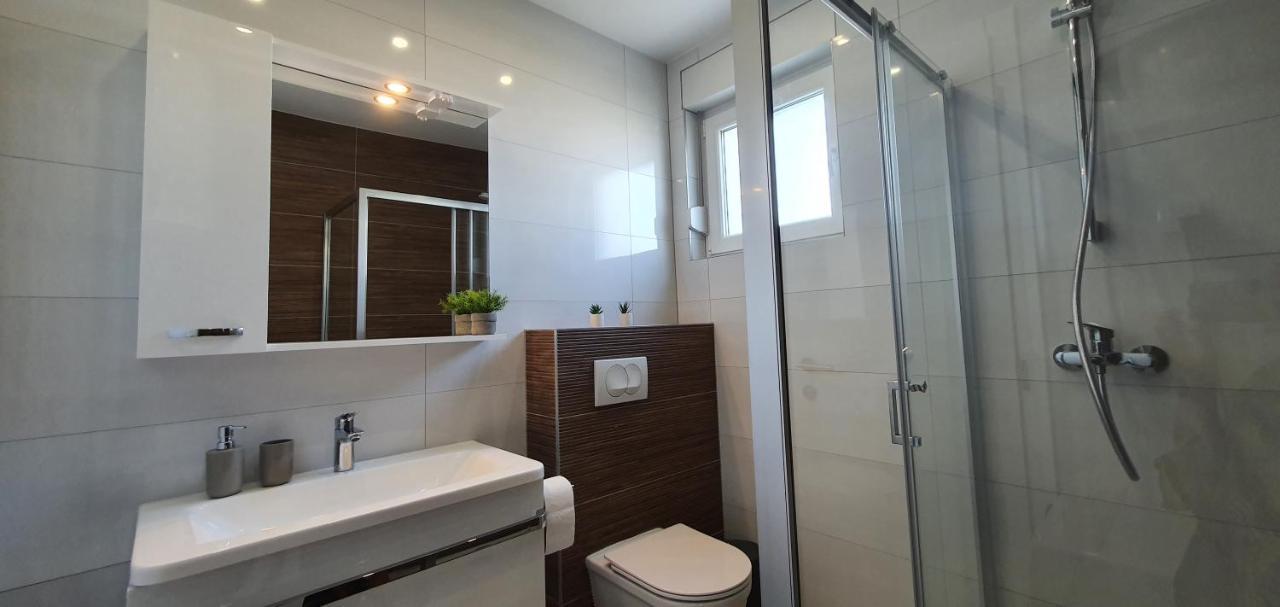 Seahorse Luxury Apartment With Pool And Sea View Novalja Extérieur photo